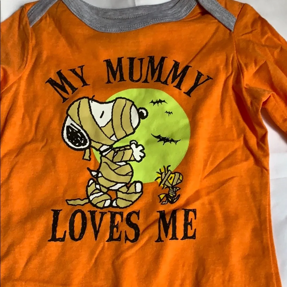 Halloween mickey and peanuts baby pajamas.‎